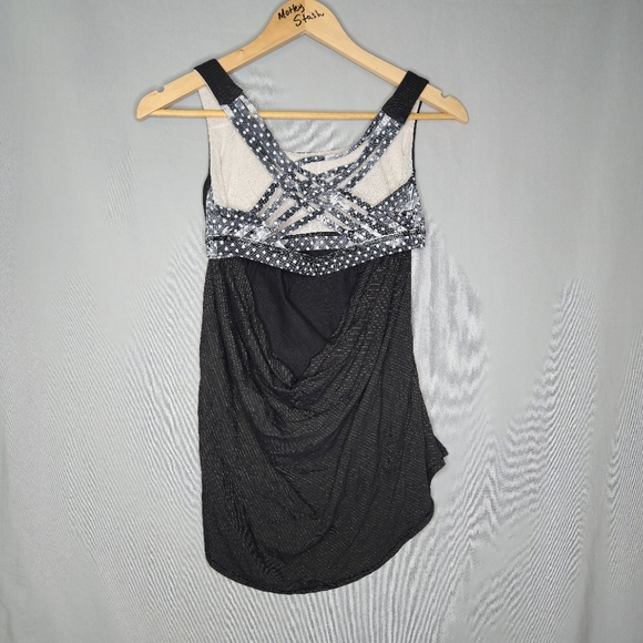 Lululemon Free To Be Wild Tank With Built In Bra Black And Gray Polka Dot Size 6 - Picture 2 of 5